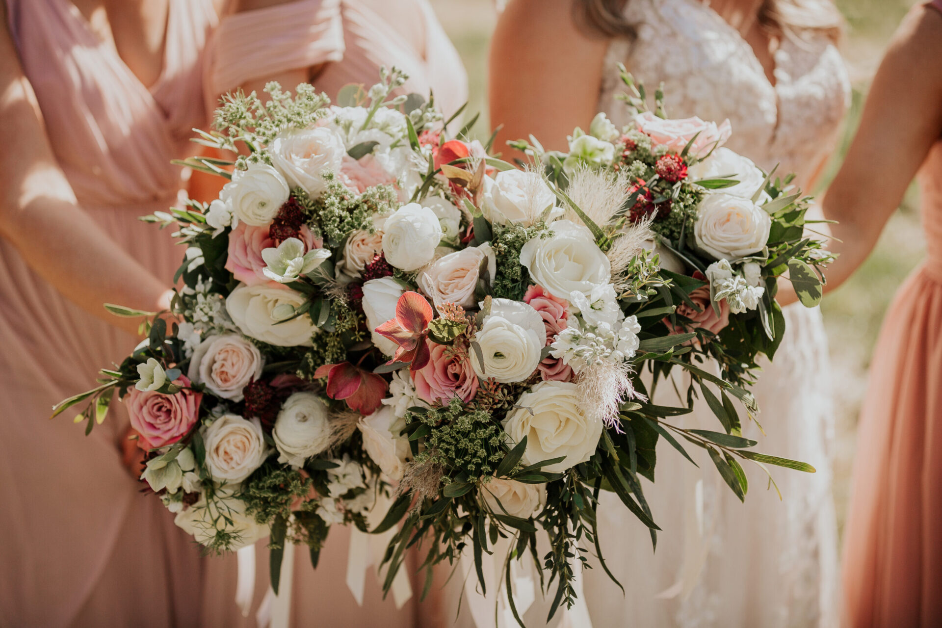 Zion Springs bridal bouquet pink and white flowers