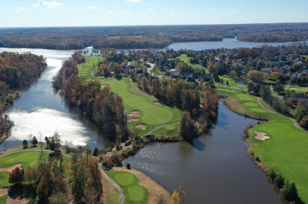 Stonewall Golf Club in Prince William County: Lake Manassas Backdrop for Your Wedding Day
