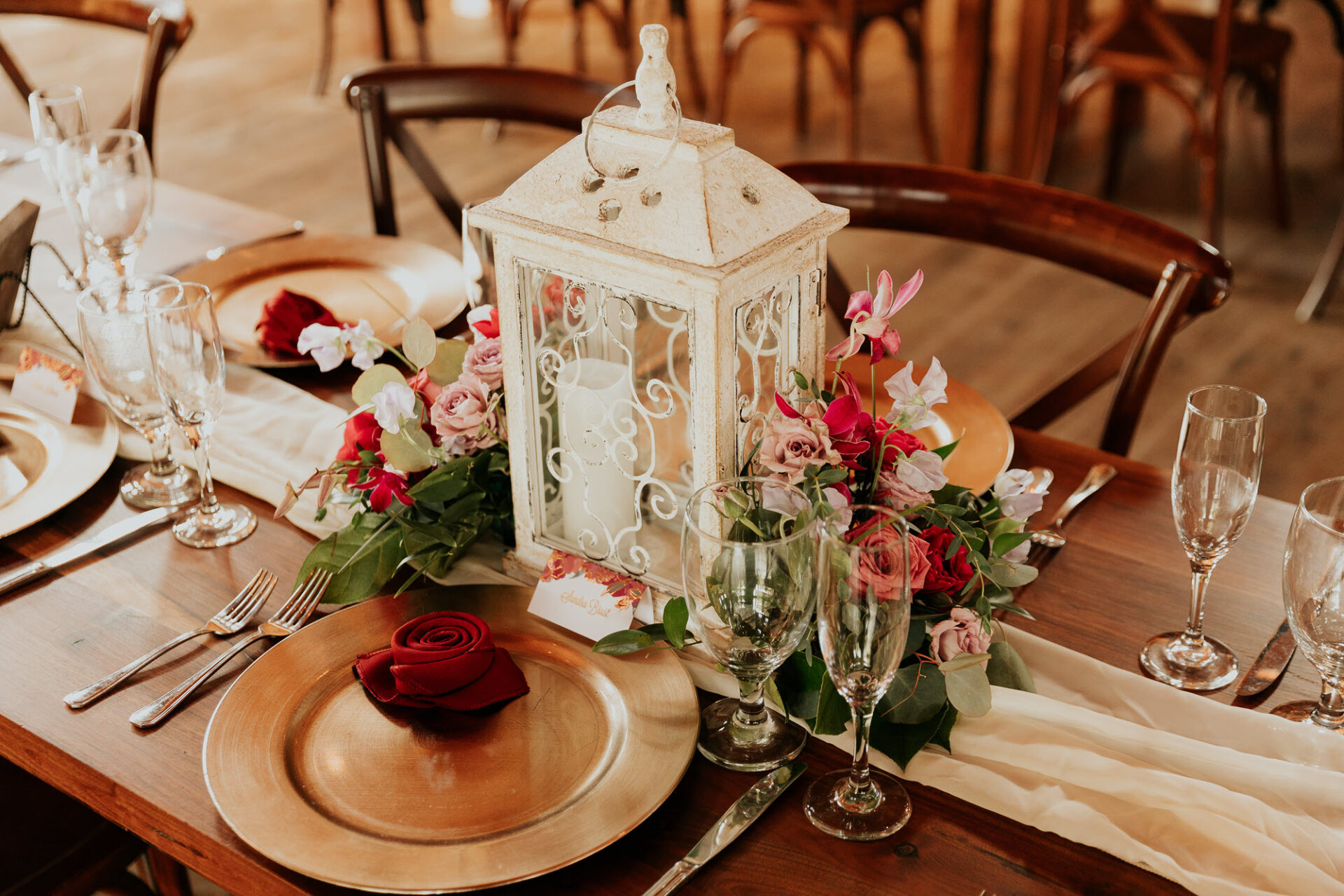 Featured image for “Elegant Table Decorations for Your Northern Virginia Wedding”