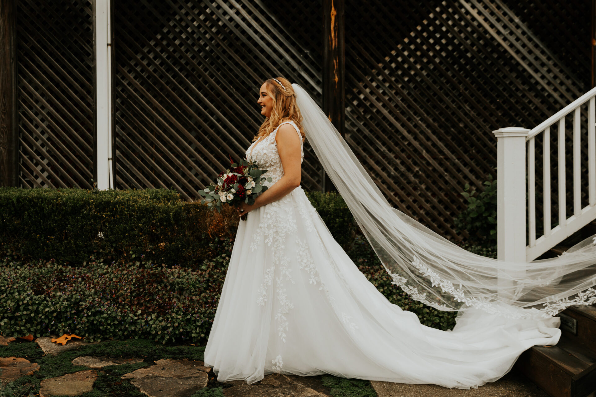 bride, bouquet, fall wedding, rustic barn, herb garden