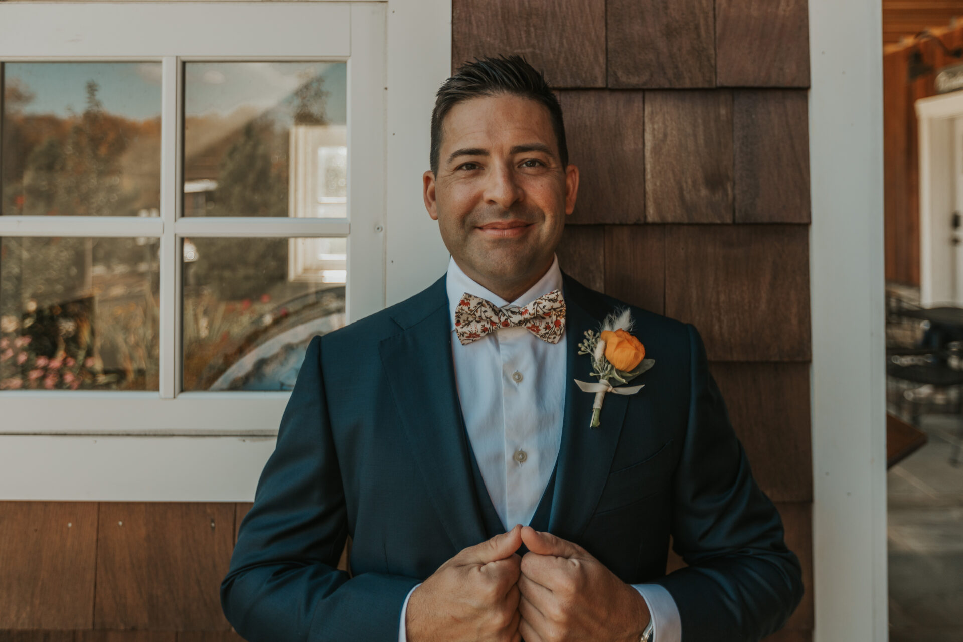 groom, rustic barn,