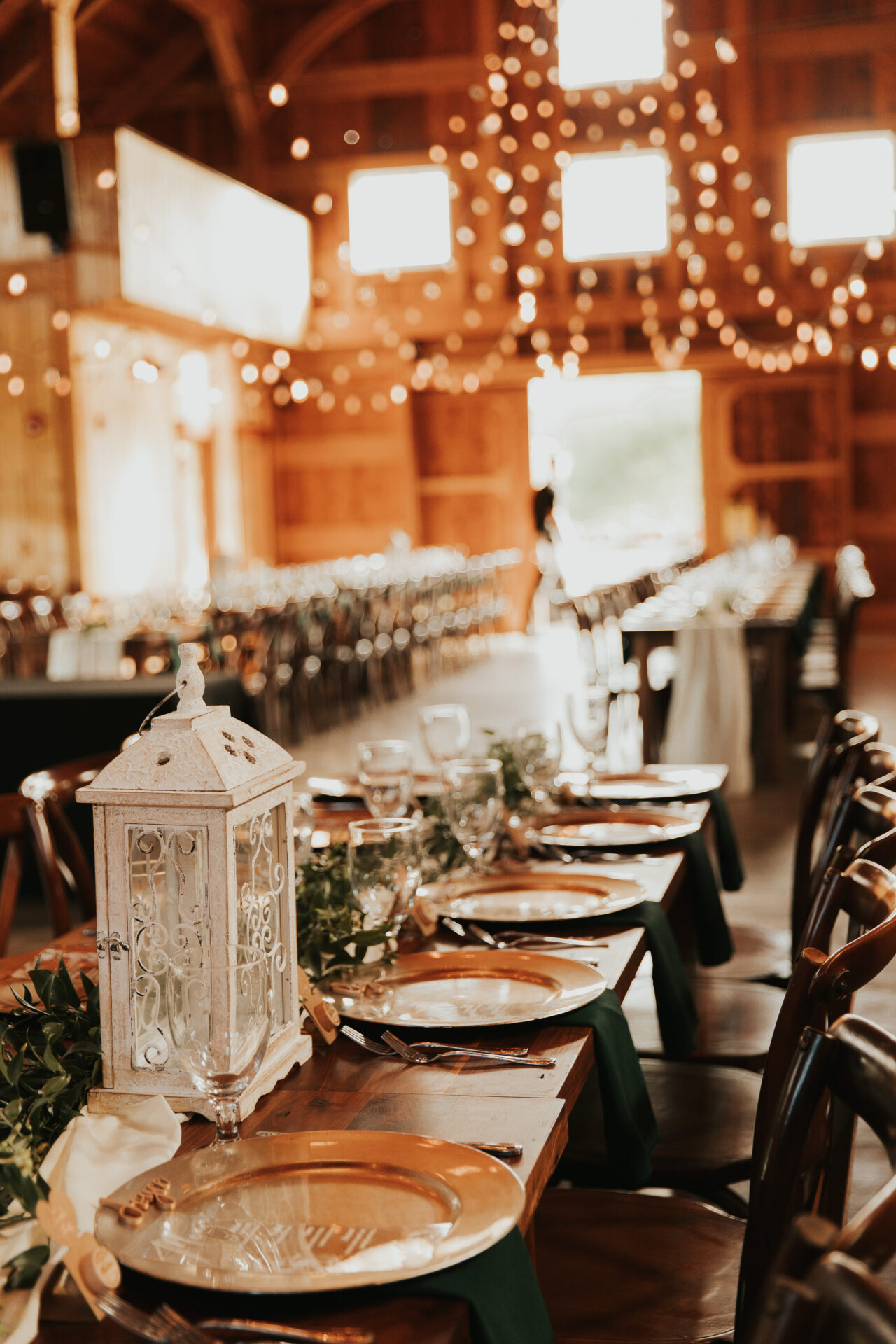 wedding reception, rustic barn, gold platter, white lantern