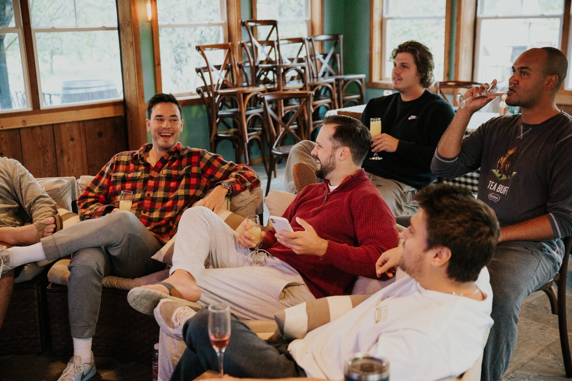 groom, groomsmen, wedding preparation, relaxing