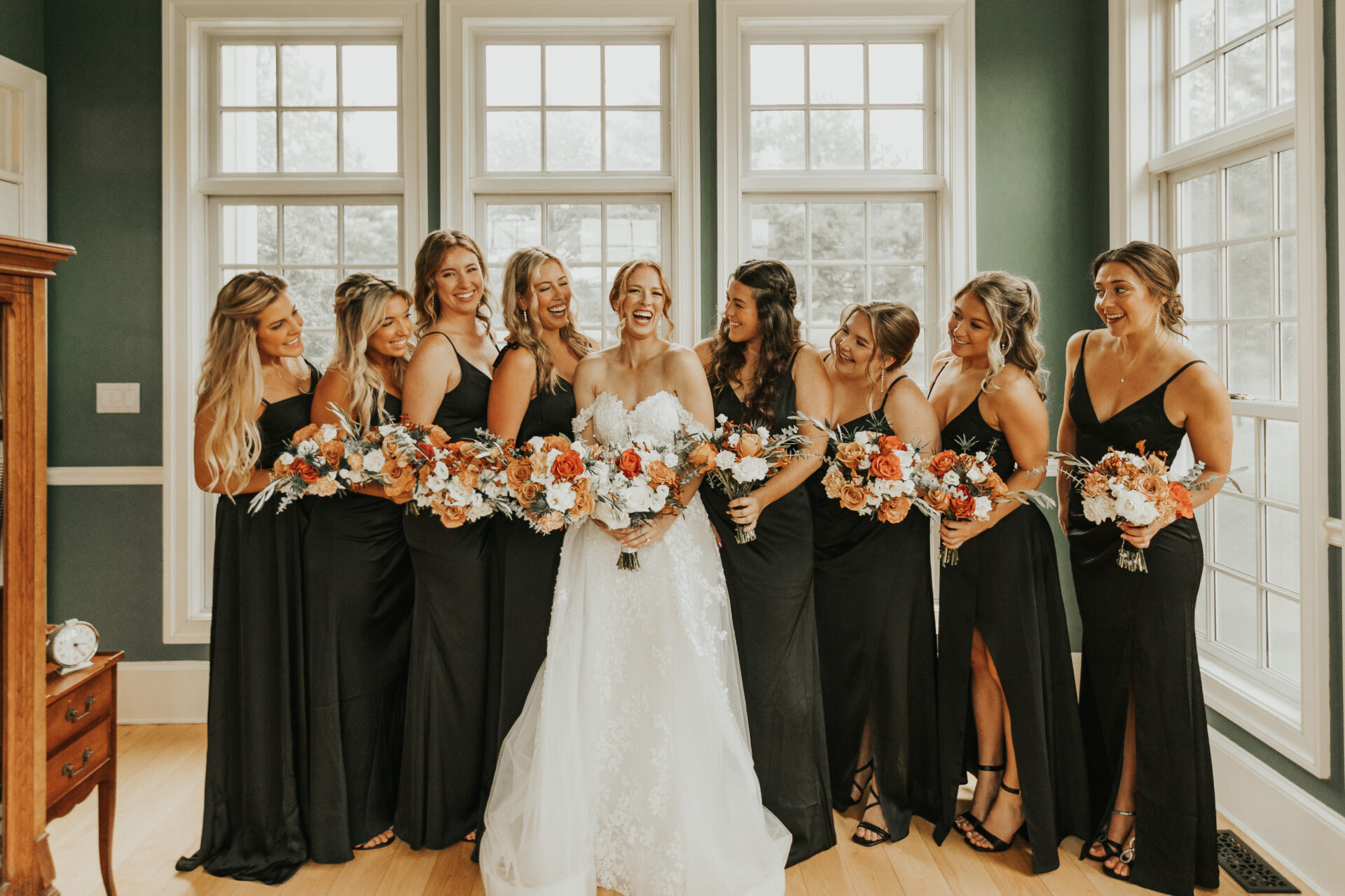 bride, bridesmaids, manor house, bridal bouquet