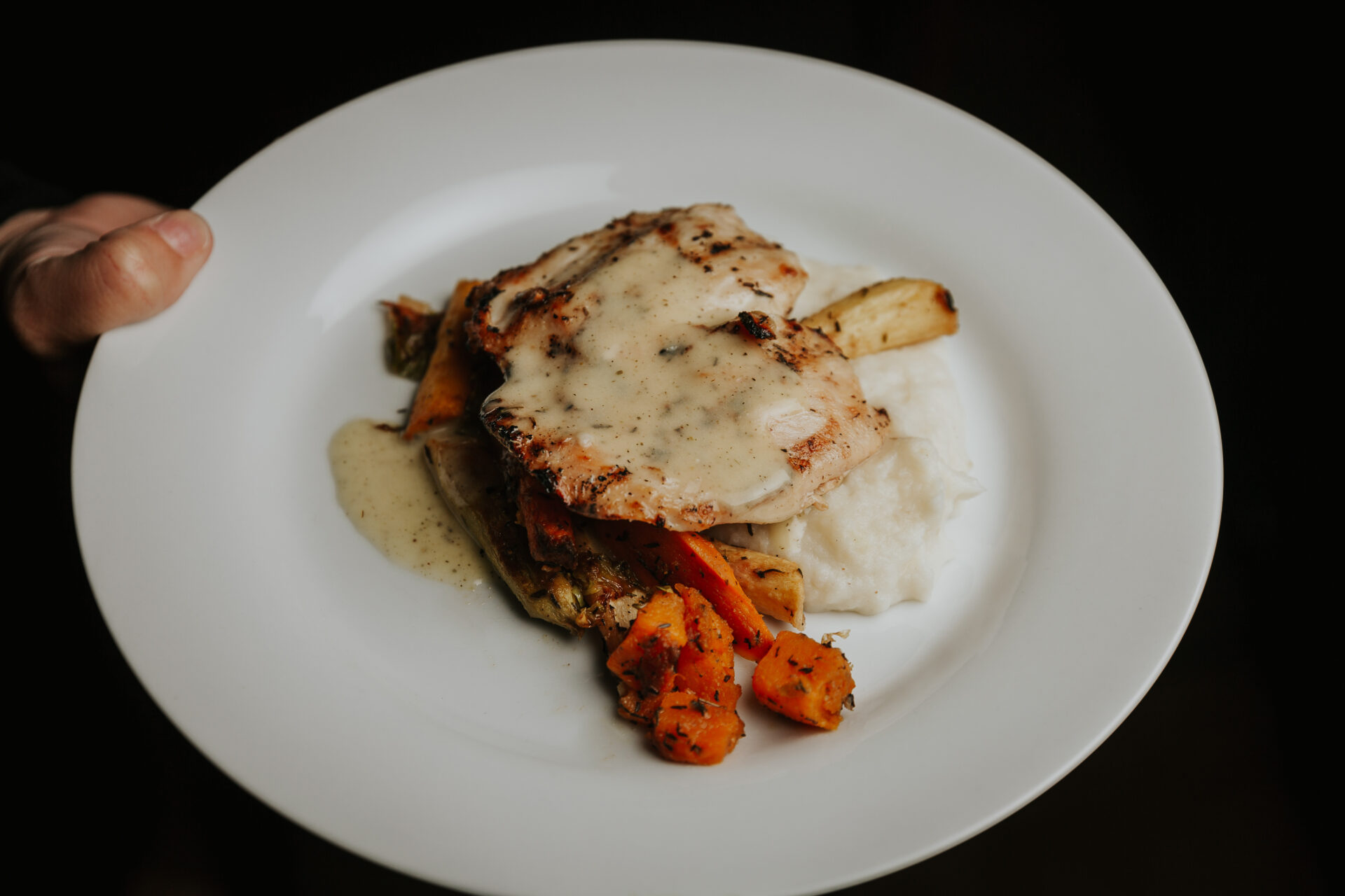 chicken, potatoes, white plate, wedding dinner