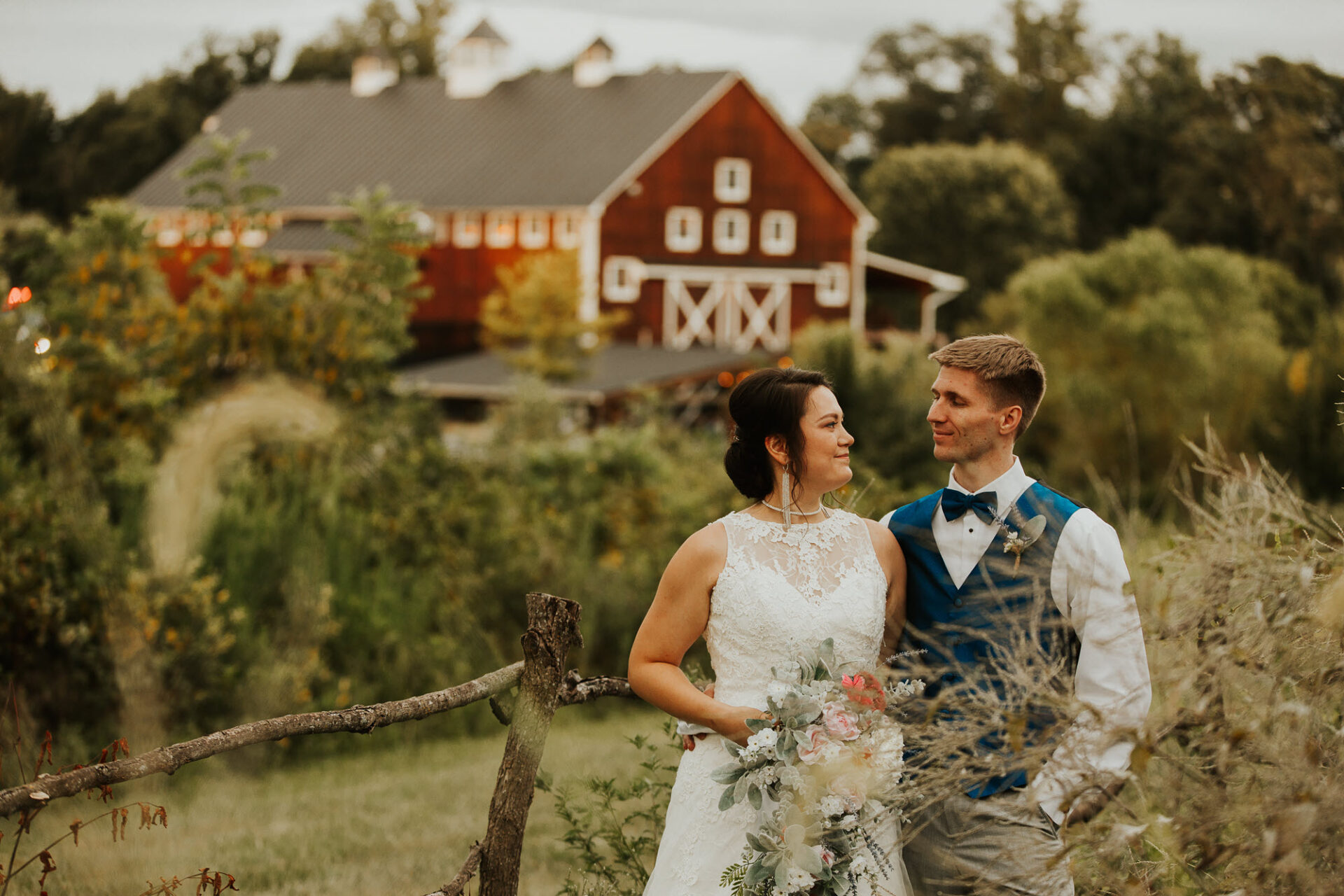 Featured image for “Vineyards vs. Farms vs. Barns: Which Rustic Wedding Venue is Right for Me?”